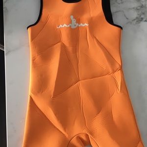 Boys wet suit size M.